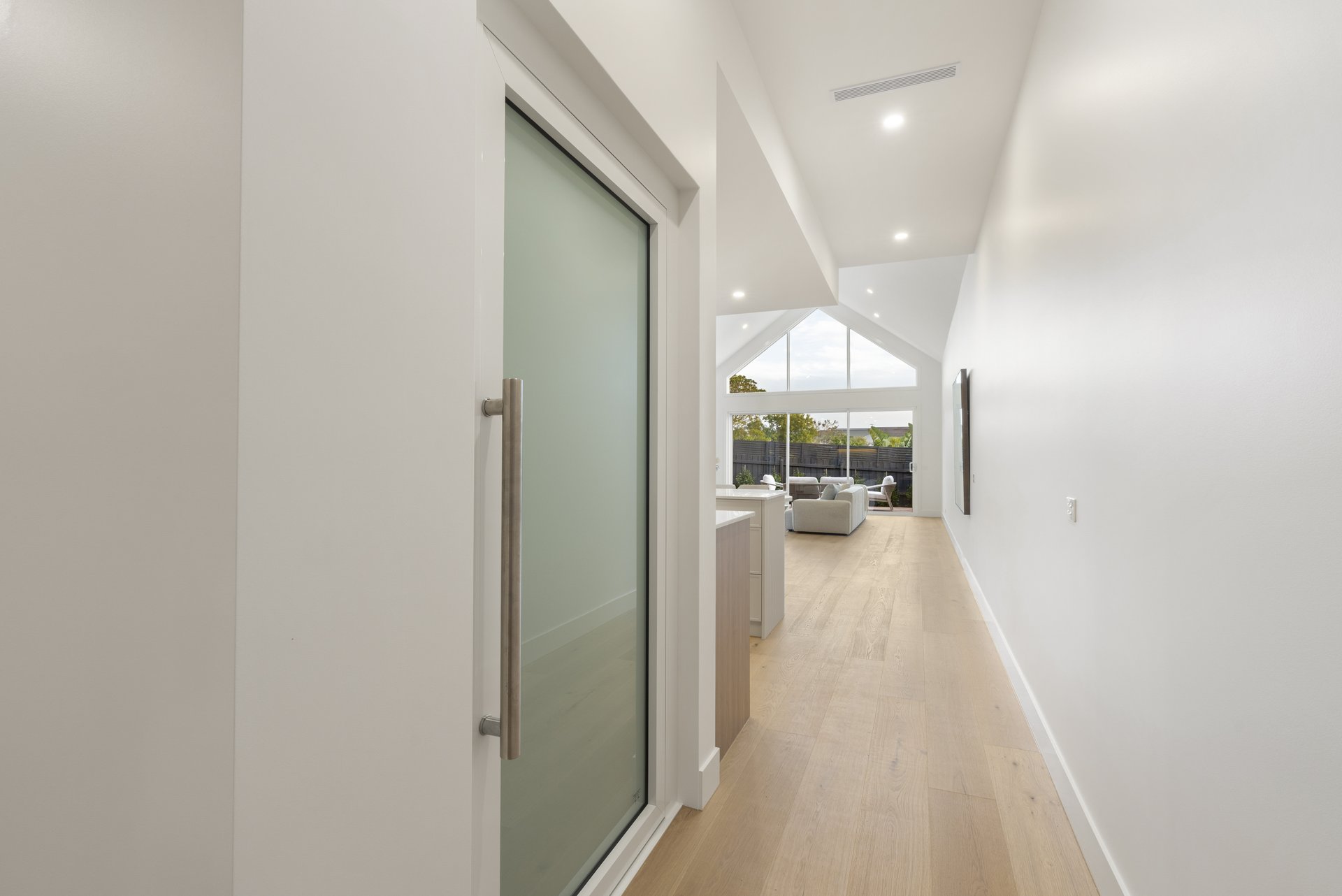 24A Ti-Tree Grove — interior
