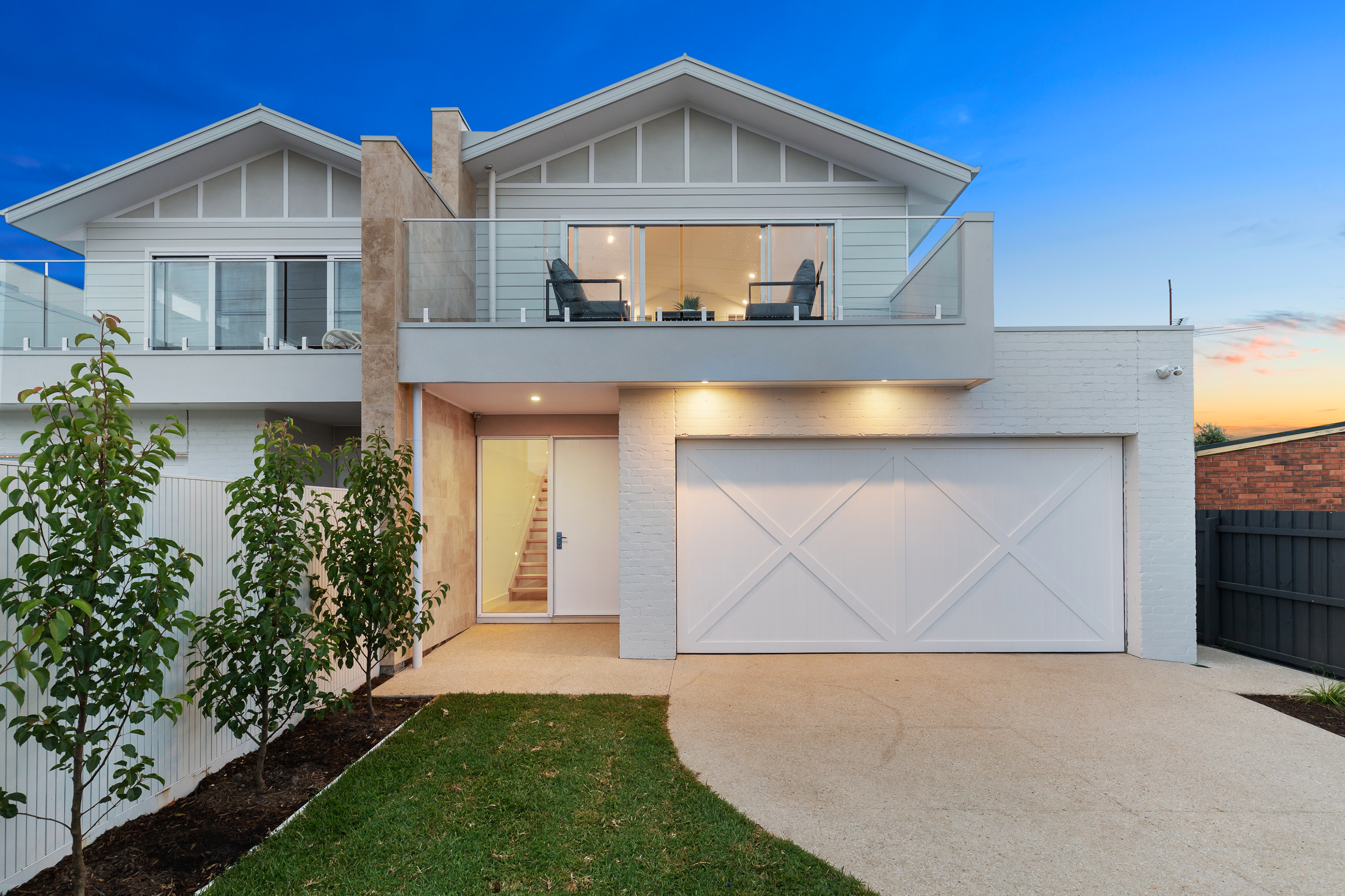 18 & 18A Sunningdale Avenue, Mornington — built by Baywater Homes