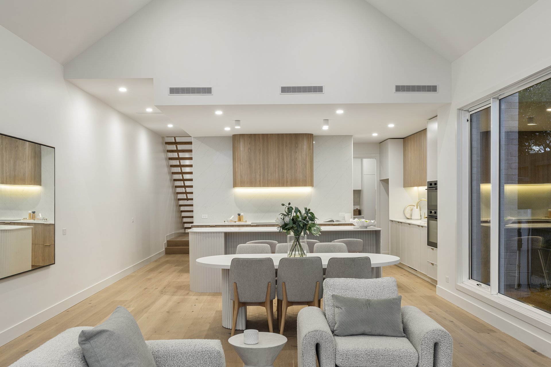 24A Ti-Tree Grove — interior